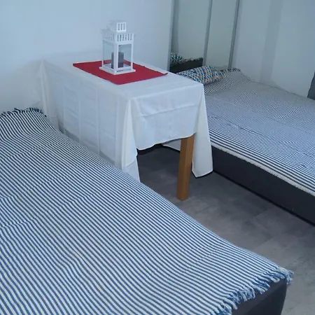 Sunny Day Center Apartment *