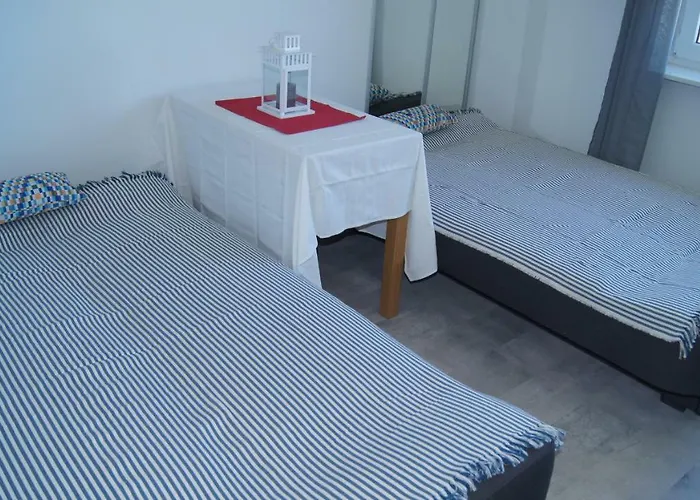 Sunny Day Center Apartment *